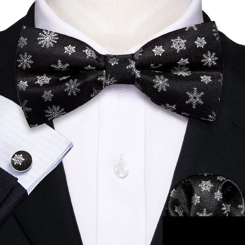 casual chic ties-Christmas Black Snowflake Floral Men's Pre-tied Bowtie Pocket Square Cufflinks Set