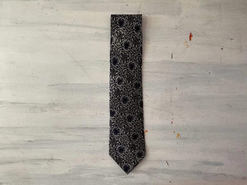 silk ties for business meetings-Vintage Italo Ferretti tie